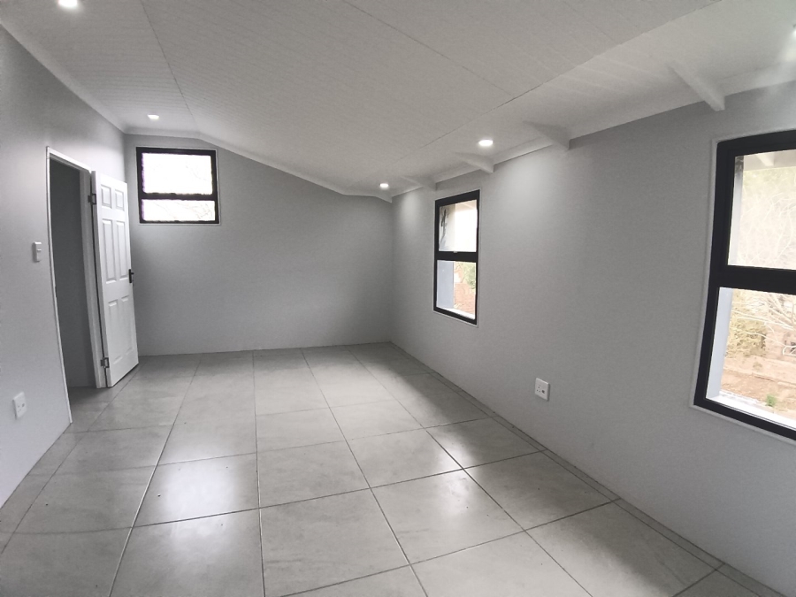 5 Bedroom Property for Sale in Fraaiuitsig Western Cape